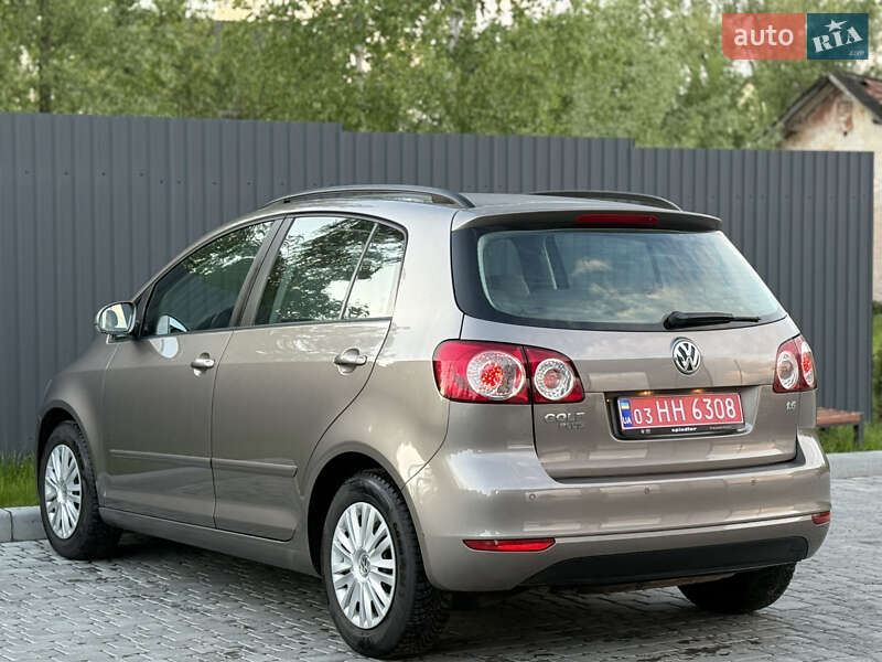 Хэтчбек Volkswagen Golf Plus 2010 в Львове