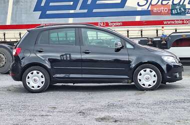 Хэтчбек Volkswagen Golf Plus 2010 в 