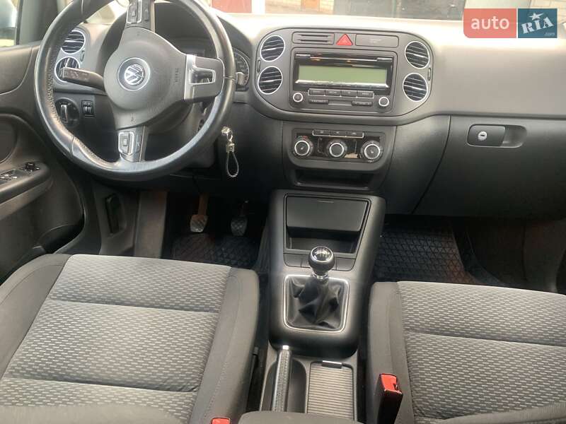 Хэтчбек Volkswagen Golf Plus 2010 в Тальном