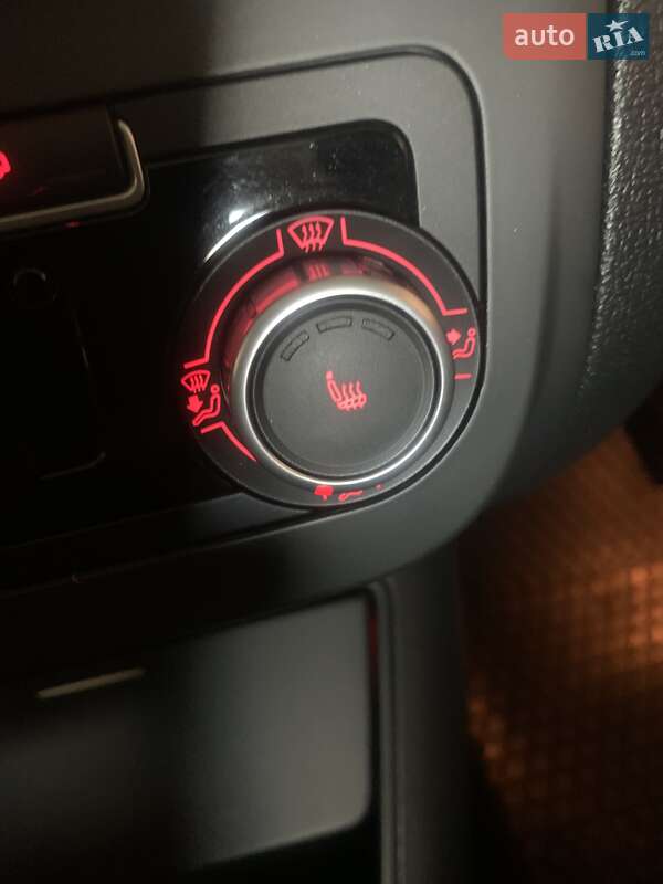 Хэтчбек Volkswagen Golf Plus 2010 в Тальном