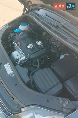 Хэтчбек Volkswagen Golf Plus 2009 в 