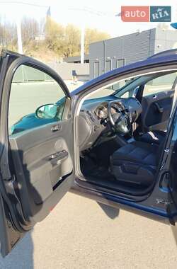 Хэтчбек Volkswagen Golf Plus 2009 в 