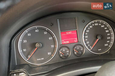 Хетчбек Volkswagen Golf Plus 2007 в 