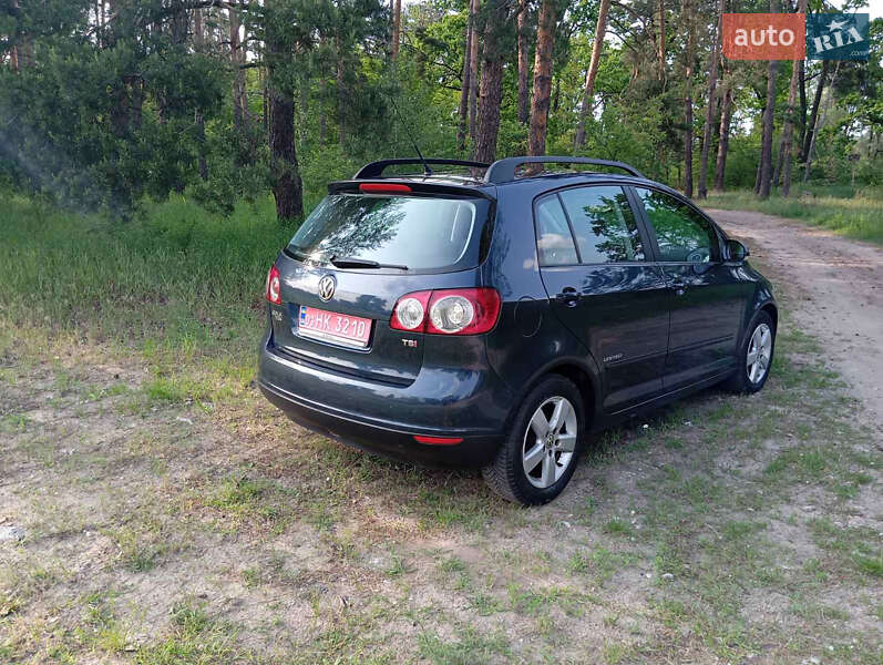 Хэтчбек Volkswagen Golf Plus 2008 в Киеве