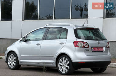 Хэтчбек Volkswagen Golf Plus 2009 в 