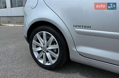 Хэтчбек Volkswagen Golf Plus 2009 в 