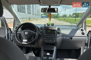Хэтчбек Volkswagen Golf Plus 2009 в 