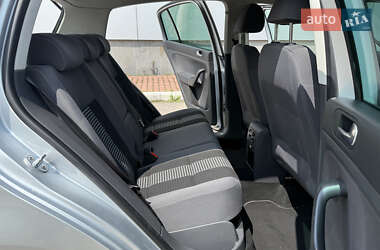 Хэтчбек Volkswagen Golf Plus 2009 в 