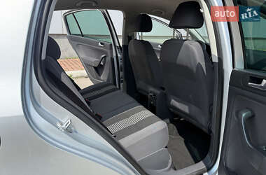 Хэтчбек Volkswagen Golf Plus 2009 в 