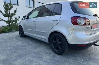 Хетчбек Volkswagen Golf Plus 2008 в 