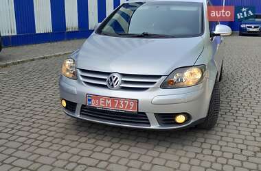 Хэтчбек Volkswagen Golf Plus 2008 в 
