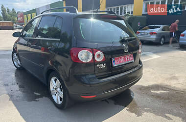 Хэтчбек Volkswagen Golf Plus 2009 в 