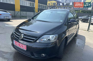 Хэтчбек Volkswagen Golf Plus 2009 в 