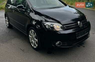 Хэтчбек Volkswagen Golf Plus 2010 в 