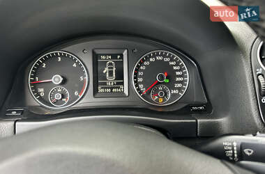 Хэтчбек Volkswagen Golf Plus 2010 в 