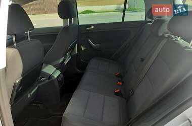Хетчбек Volkswagen Golf Plus 2011 в  фото 14 Хетчбек Volkswagen Golf Plus 2011 в