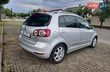 Хетчбек Volkswagen Golf Plus 2011 в  фото 5 Хетчбек Volkswagen Golf Plus 2011 в