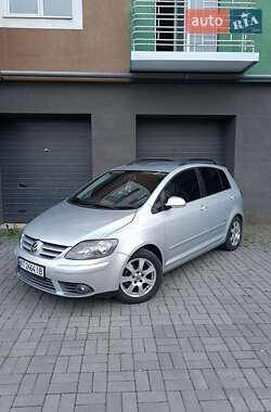 Хэтчбек Volkswagen Golf Plus 2008 в 