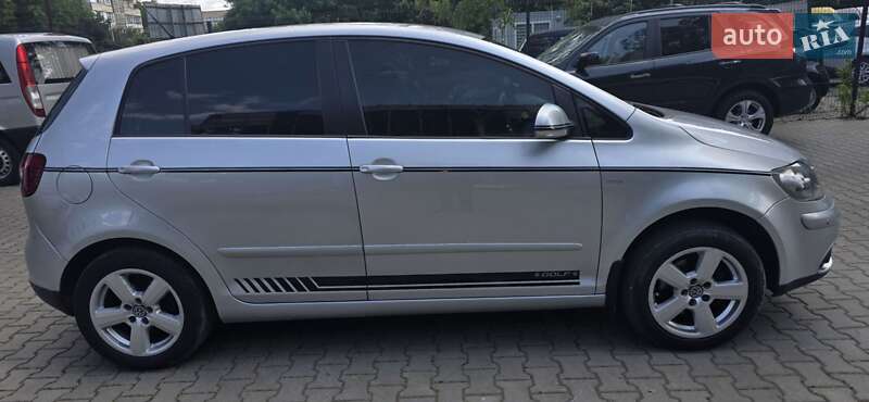 Хэтчбек Volkswagen Golf Plus 2006 в Черновцах