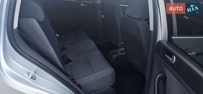 Хэтчбек Volkswagen Golf Plus 2006 в Черновцах