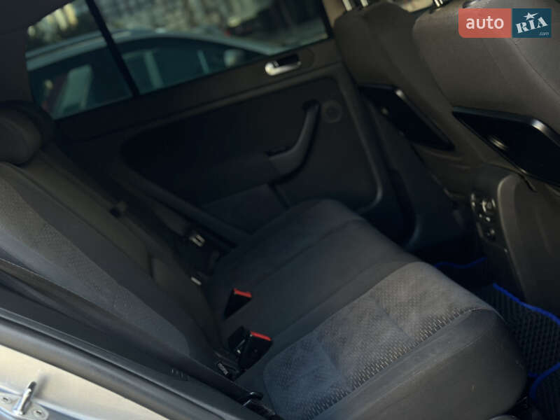 Хетчбек Volkswagen Golf Plus 2009 в Івано-Франківську