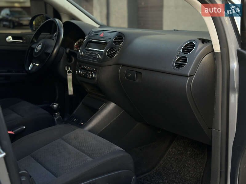 Хетчбек Volkswagen Golf Plus 2009 в Івано-Франківську