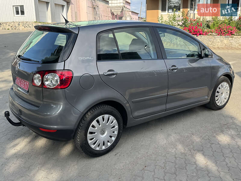 Хэтчбек Volkswagen Golf Plus 2008 в Великой Багачке