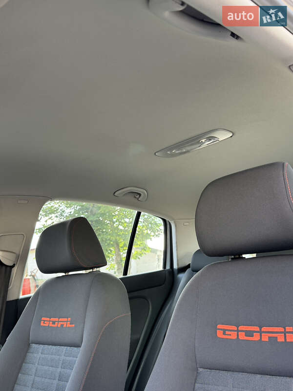 Хэтчбек Volkswagen Golf Plus 2008 в Великой Багачке