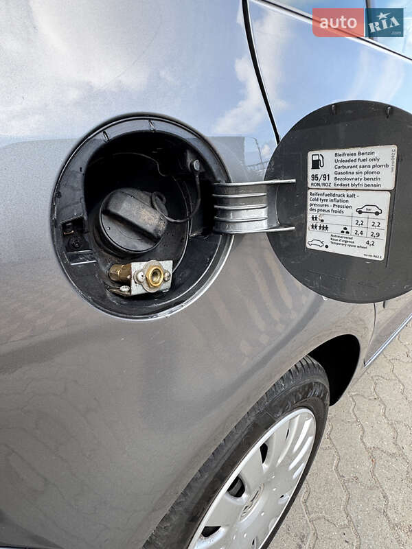 Хэтчбек Volkswagen Golf Plus 2008 в Великой Багачке