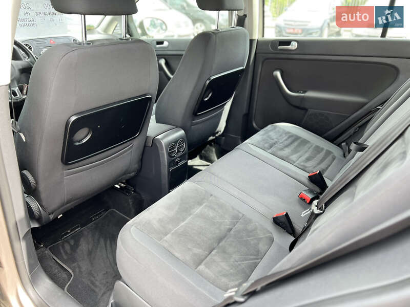Хетчбек Volkswagen Golf Plus 2011 в Старокостянтинові