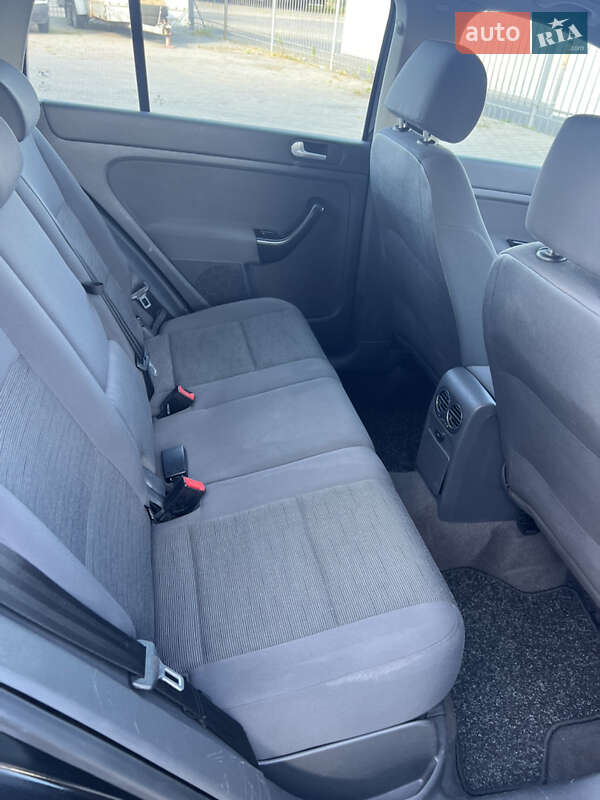 Хетчбек Volkswagen Golf Plus 2005 в Хусті