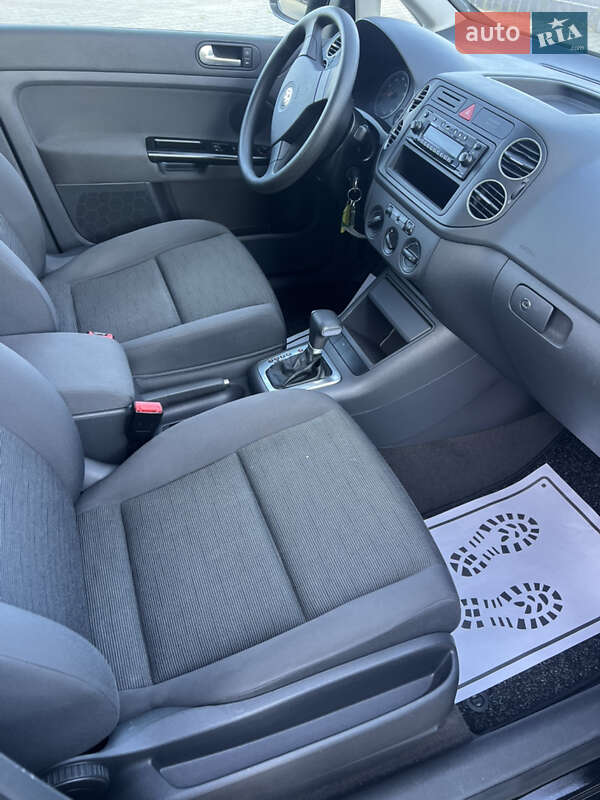 Хетчбек Volkswagen Golf Plus 2005 в Хусті