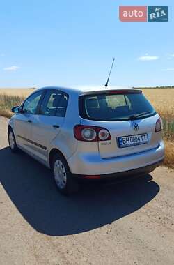 Хетчбек Volkswagen Golf Plus 2005 в 