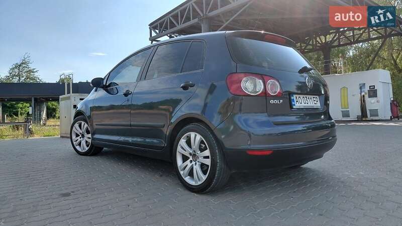 Хэтчбек Volkswagen Golf Plus 2006 в Берегово