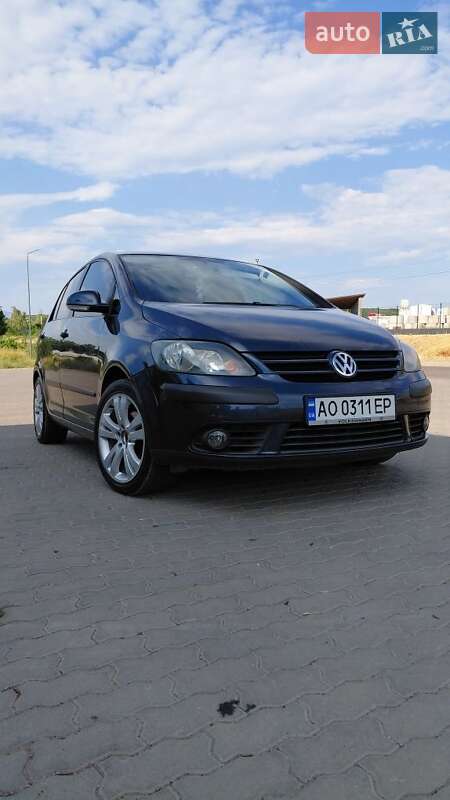 Хэтчбек Volkswagen Golf Plus 2006 в Берегово