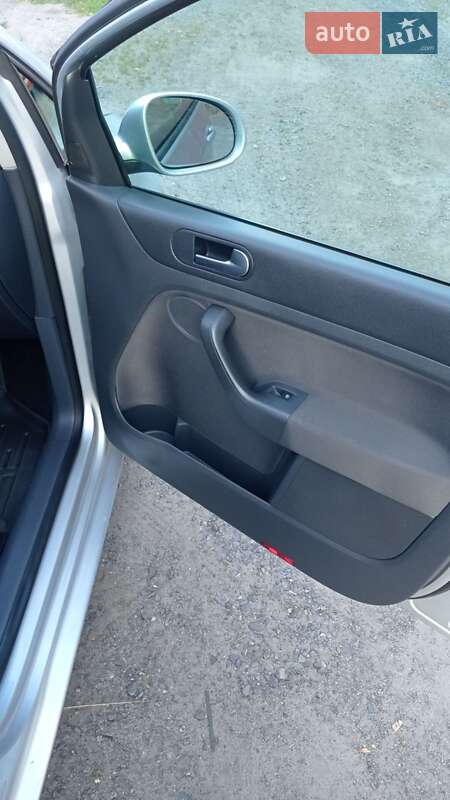Хэтчбек Volkswagen Golf Plus 2007 в Миргороде