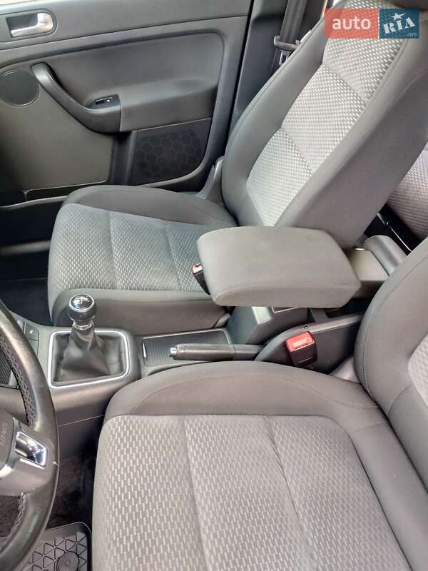 Хэтчбек Volkswagen Golf Plus 2009 в Харькове