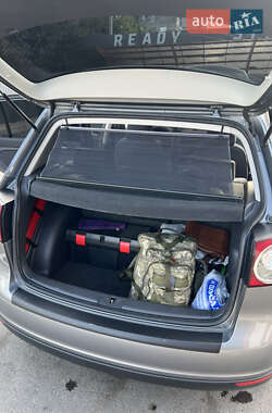 Хэтчбек Volkswagen Golf Plus 2006 в 