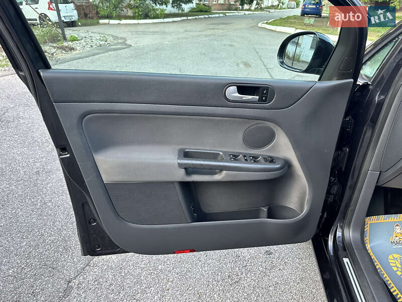 Хэтчбек Volkswagen Golf Plus 2006 в Виннице