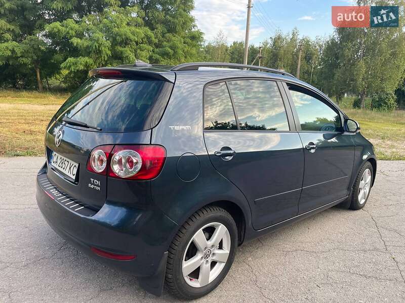 Хетчбек Volkswagen Golf Plus 2010 в Чорнобаї