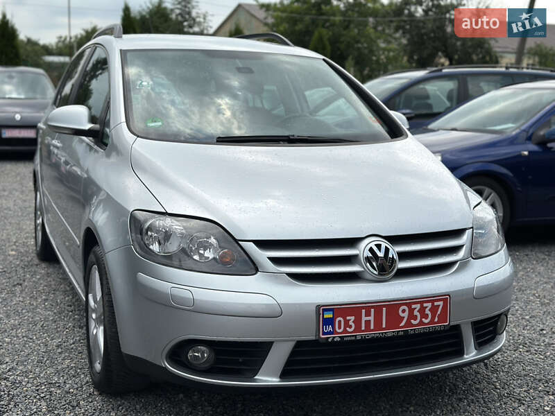 Хэтчбек Volkswagen Golf Plus 2008 в Староконстантинове