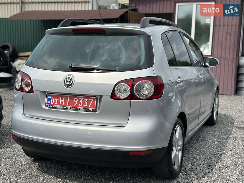 Хэтчбек Volkswagen Golf Plus 2008 в Староконстантинове