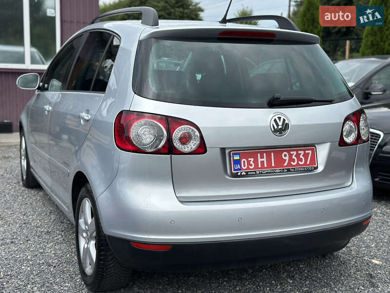 Хэтчбек Volkswagen Golf Plus 2008 в Староконстантинове