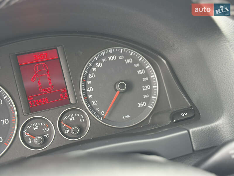 Хэтчбек Volkswagen Golf Plus 2008 в Староконстантинове