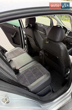 Хетчбек Volkswagen Golf Plus 2010 в 