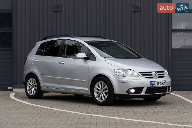 Хэтчбек Volkswagen Golf Plus 2008 в Луцке фото 2 Хэтчбек Volkswagen Golf Plus 2008 в Луцке