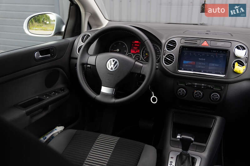 Хэтчбек Volkswagen Golf Plus 2008 в Луцке фото 13 Хэтчбек Volkswagen Golf Plus 2008 в Луцке