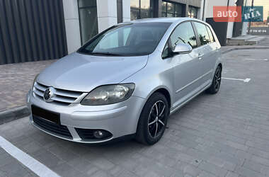 Хэтчбек Volkswagen Golf Plus 2007 в 