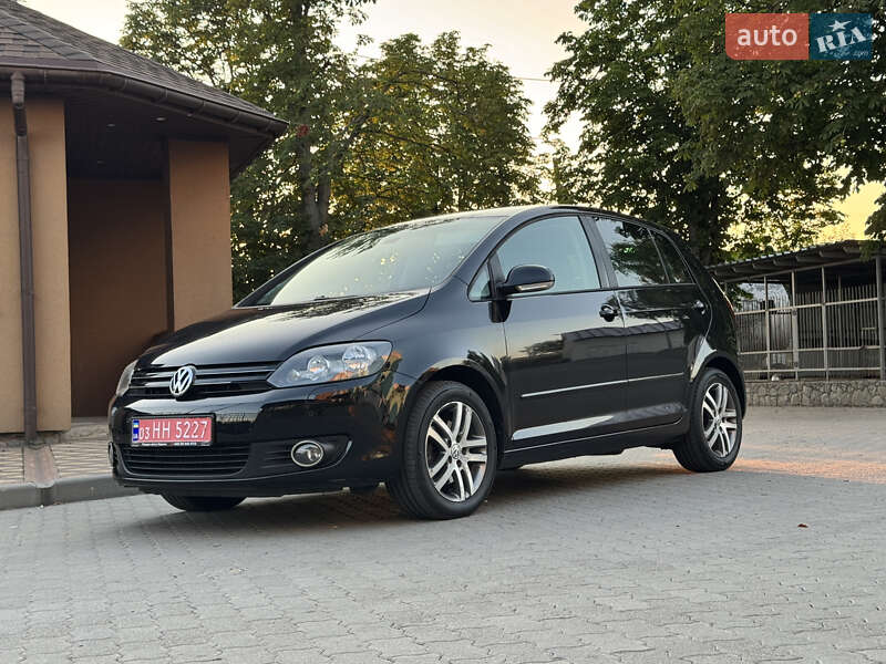 Хетчбек Volkswagen Golf Plus 2010 в Великій Багачці