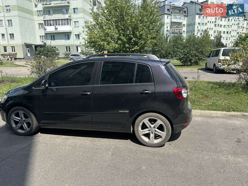 Хетчбек Volkswagen Golf Plus 2008 в Києві